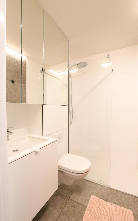 Studio Zwembad Met Frontaal Zeezicht Oostende Dış mekan fotoğraf